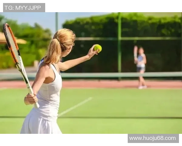 提升网球技巧的灵活性训练方法与新手入门指南 提升网球技巧的灵活性训练方法与新手入门指南