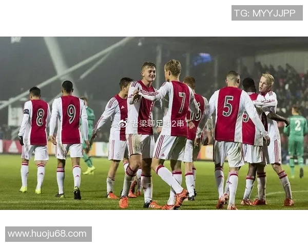 老梁足球明星退役背后的故事与未来发展展望