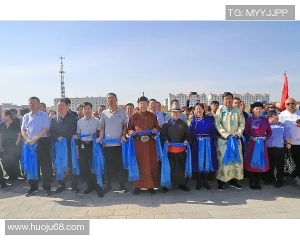 足球明星齐聚中国祈福图展现团结与希望的美好愿景